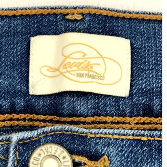 Levi's 515 Bermuda Shorts Women's Size 6 Midrise Cuffed Rolled Hem - Picture 4 of 10